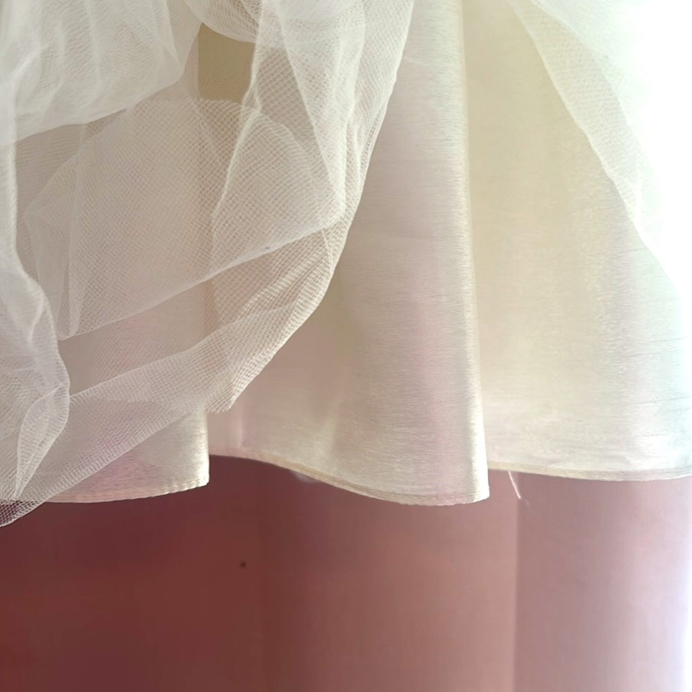 🎁🎁Holiday Flash Sale🎁🎁 GUC David’s Bridal Toddler Sz. 2T Tulle Dress - Picture 4 of 6